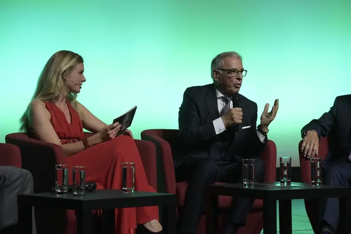 Podiumsgespräch mit Adolf Ogi an der Benefizgala 2017