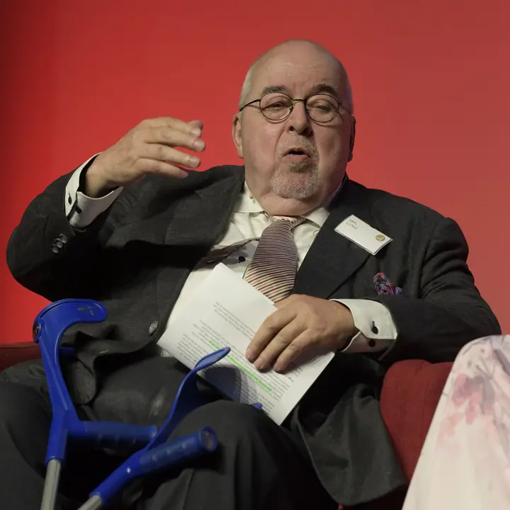 Podiumsgespräch auf der Bühne der Benefizgala 2019
